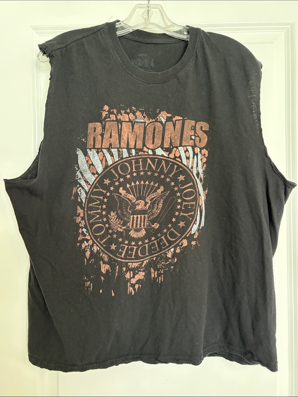 Ramones Graphic Distressed Muscle Tee 2XL